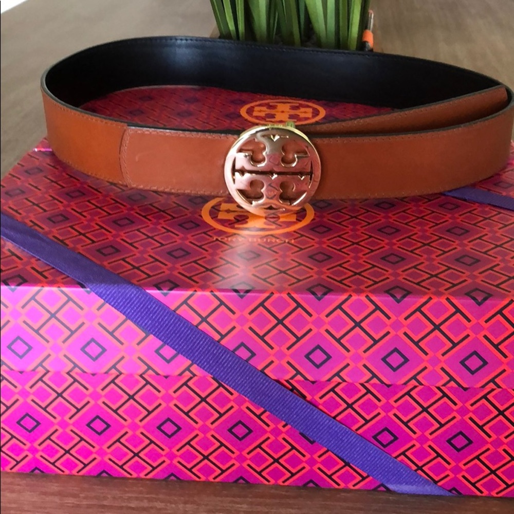 Authentic reversible Tory Burch belt